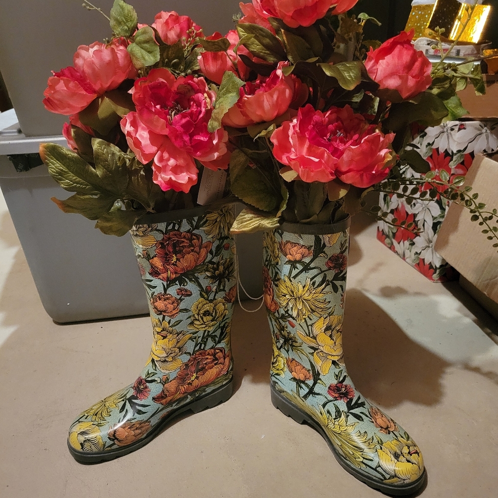 Target Threshold NWT Floral Women's Rain Garden Boots Sz 8 ~ Pretty! - Picture 2 of 16